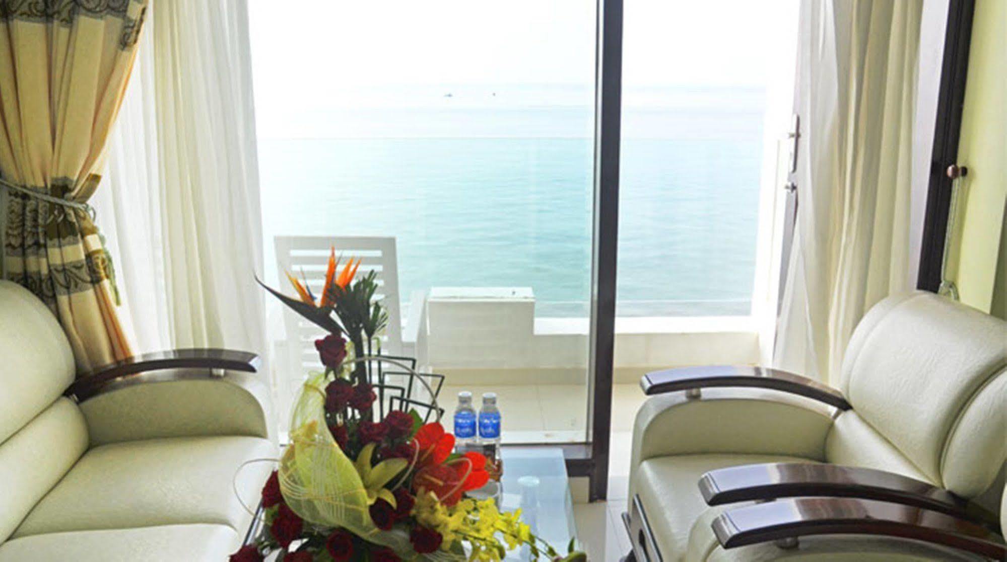 Ocean Front Hotel Фантхьет Экстерьер фото