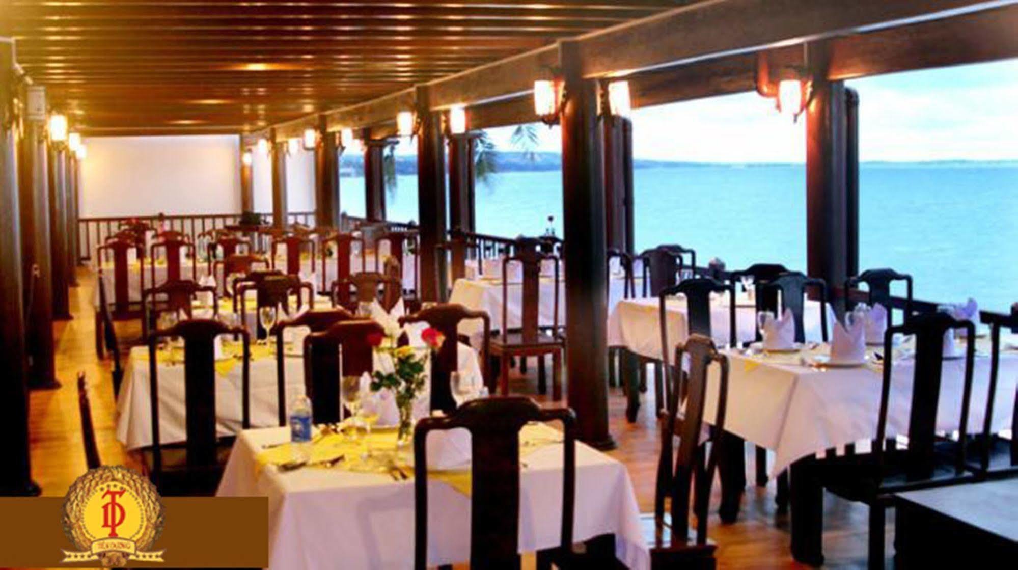 Ocean Front Hotel Фантхьет Экстерьер фото